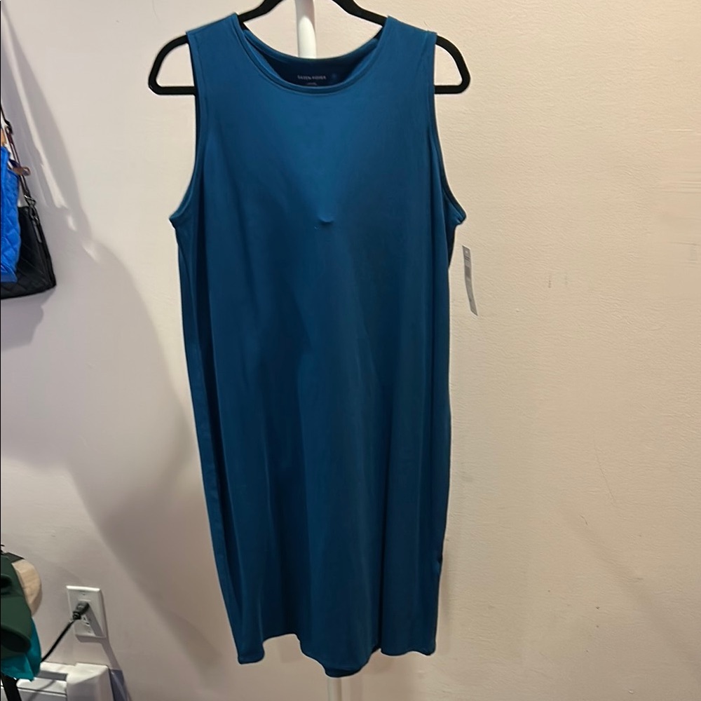 Sleeveless Teal Dress